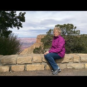 Meet your Posher, Paula